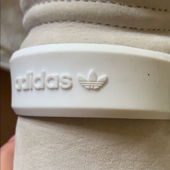 ADIDAS - Picture 5 of 5